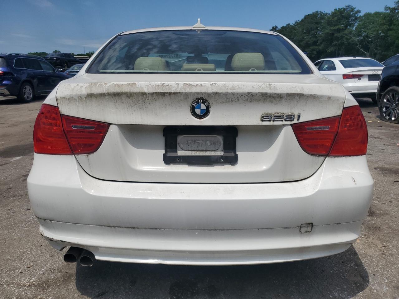 2011 BMW 328 I VIN: WBAPH7C50BE682579 Lot: 57727685