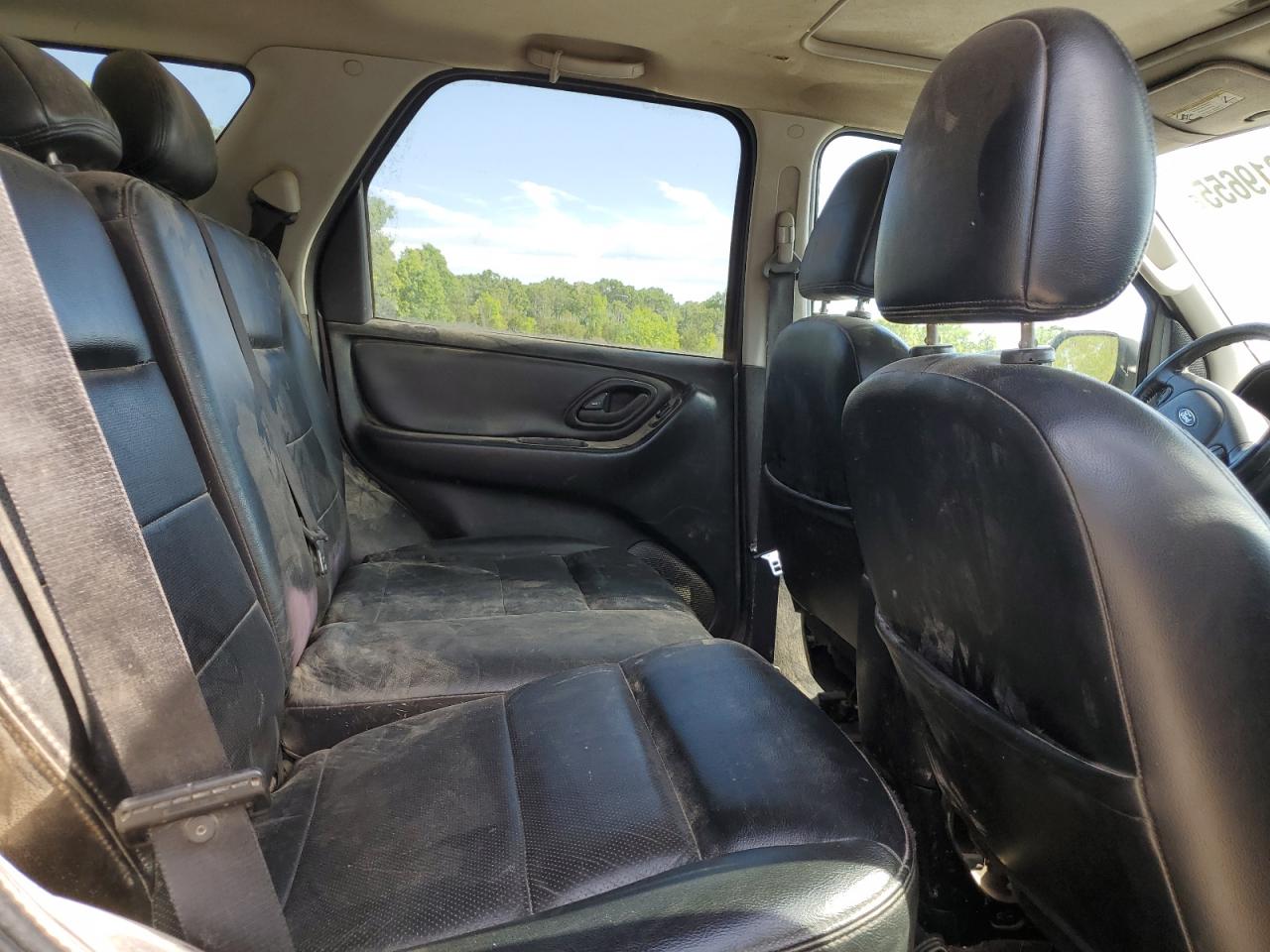 2005 Ford Escape Limited VIN: 1FMYU041X5KC72704 Lot: 57819655