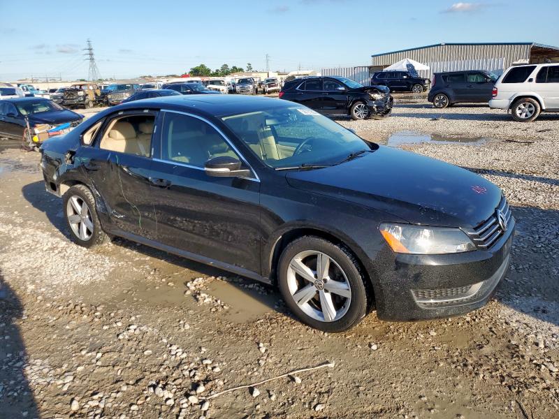  VOLKSWAGEN PASSAT 2013 Black