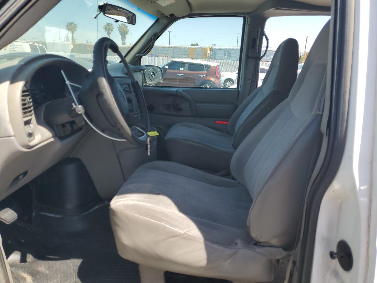 2005 Chevrolet Astro VIN: 1GCDM19X45B102070 Lot: 57914785