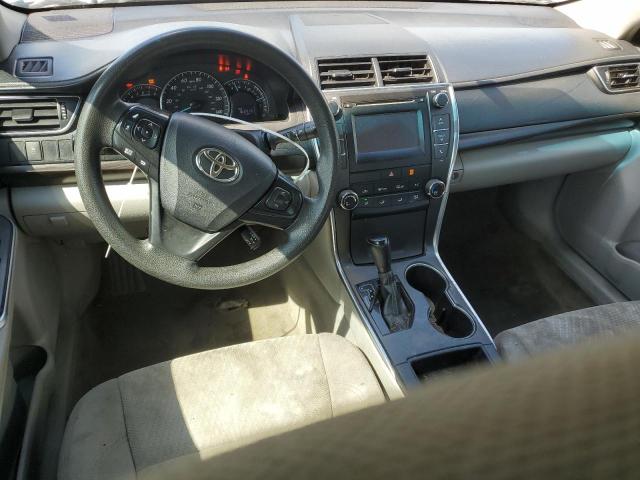 Седаны TOYOTA CAMRY 2015 Серебристый