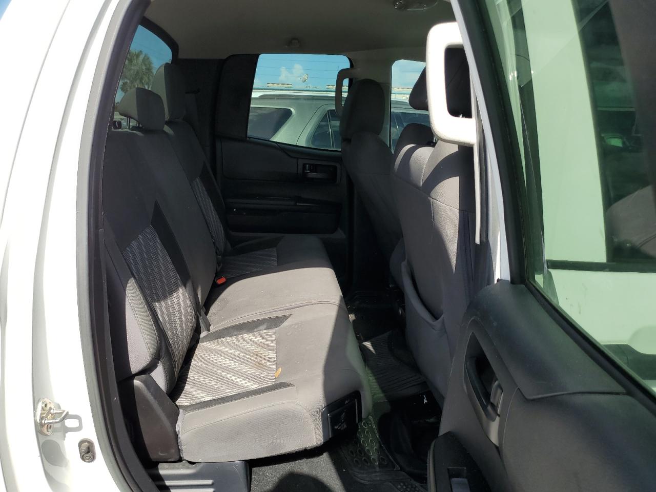 2018 Toyota Tundra Double Cab Sr VIN: 5TFUW5F15JX711909 Lot: 56598295