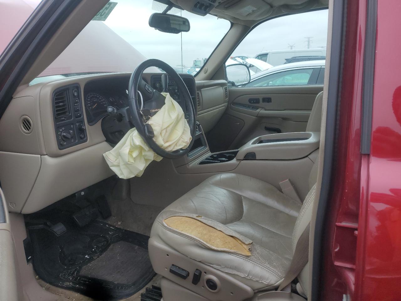2004 Chevrolet Suburban K2500 VIN: 3GNGK26U64G306806 Lot: 55518745