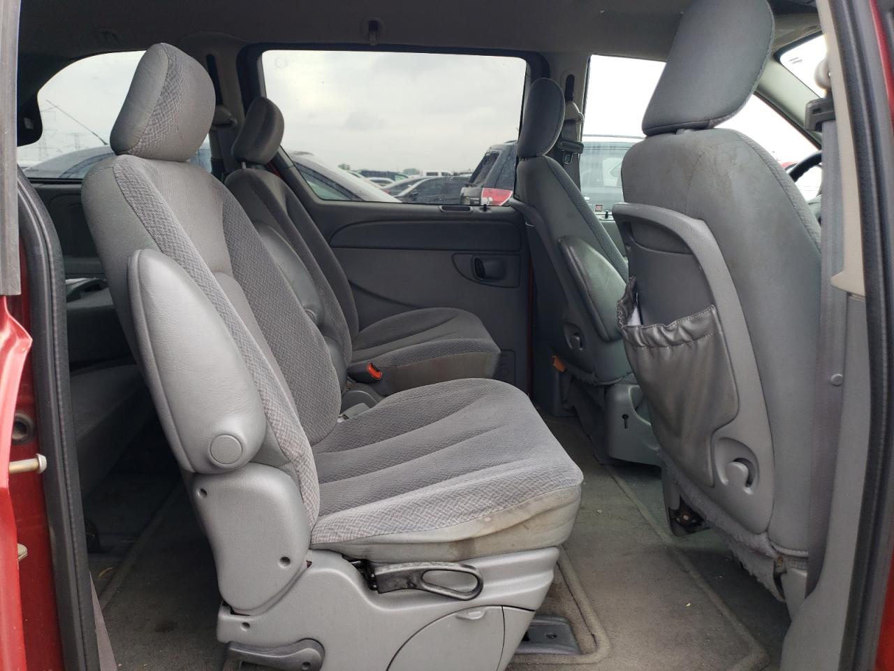 2005 Dodge Caravan Sxt VIN: 1D4GP45R55B181295 Lot: 58246075