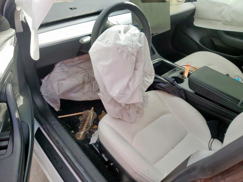  TESLA MODEL 3 2021 Biały