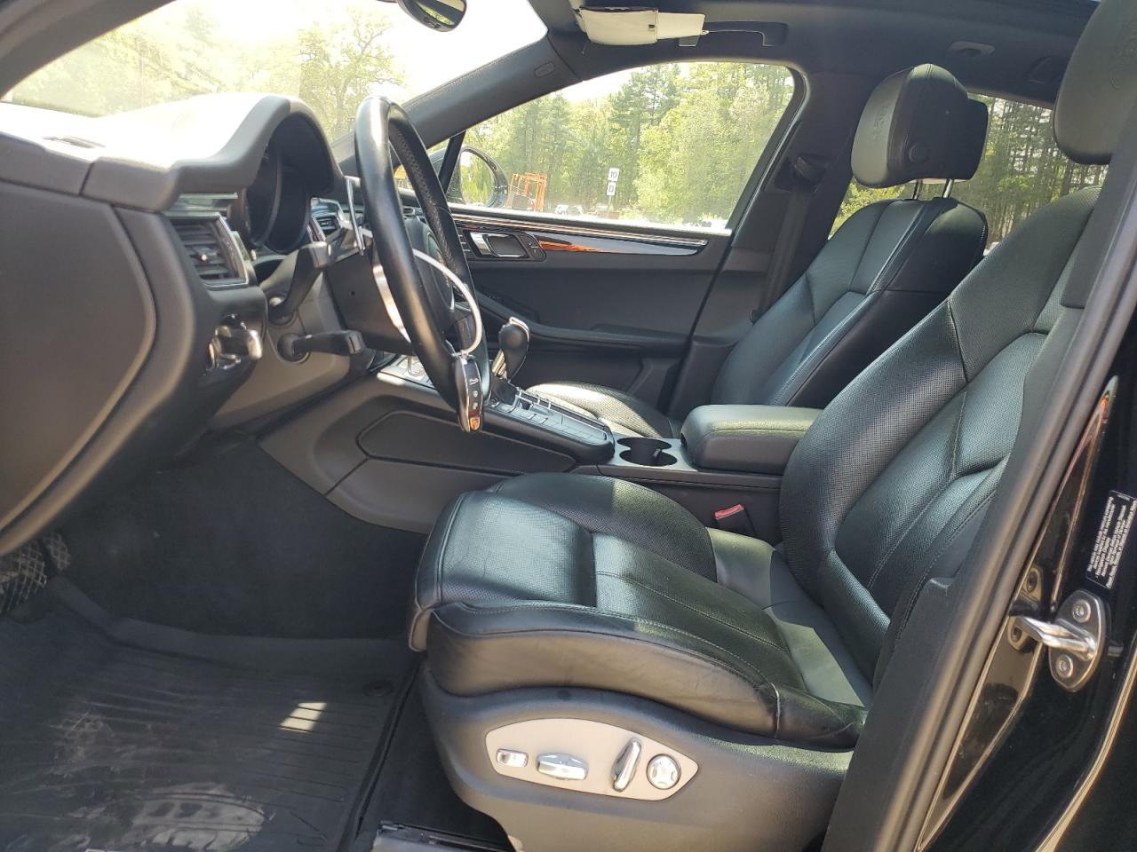2016 Porsche Macan S VIN: WP1AB2A57GLB42972 Lot: 56473195
