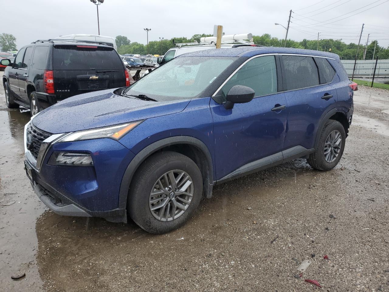 2023 Nissan Rogue S на продаже в Indianapolis, IN - Rear End