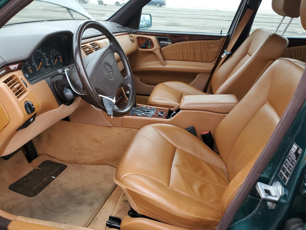1998 Mercedes-Benz E 320 VIN: WDBJF65F9WA602450 Lot: 53257275