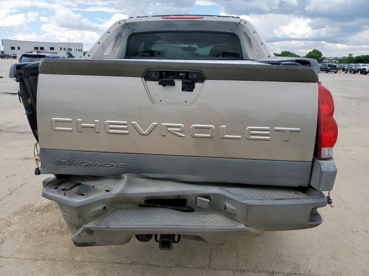 2002 Chevrolet Avalanche K1500 VIN: 3GNEK13T12G308277 Lot: 56371545