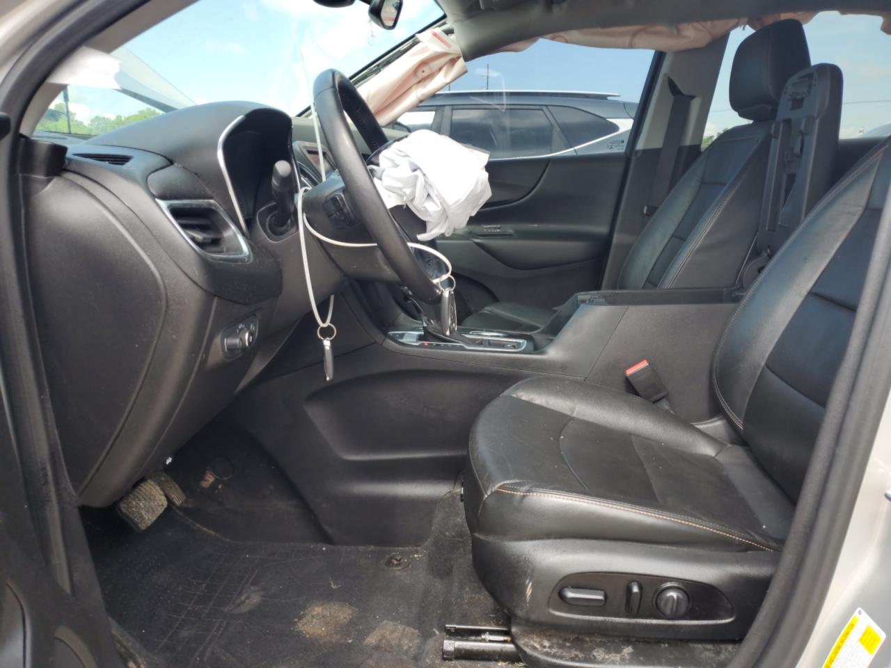 2020 Chevrolet Equinox Lt VIN: 3GNAXUEV2LS735644 Lot: 56923995