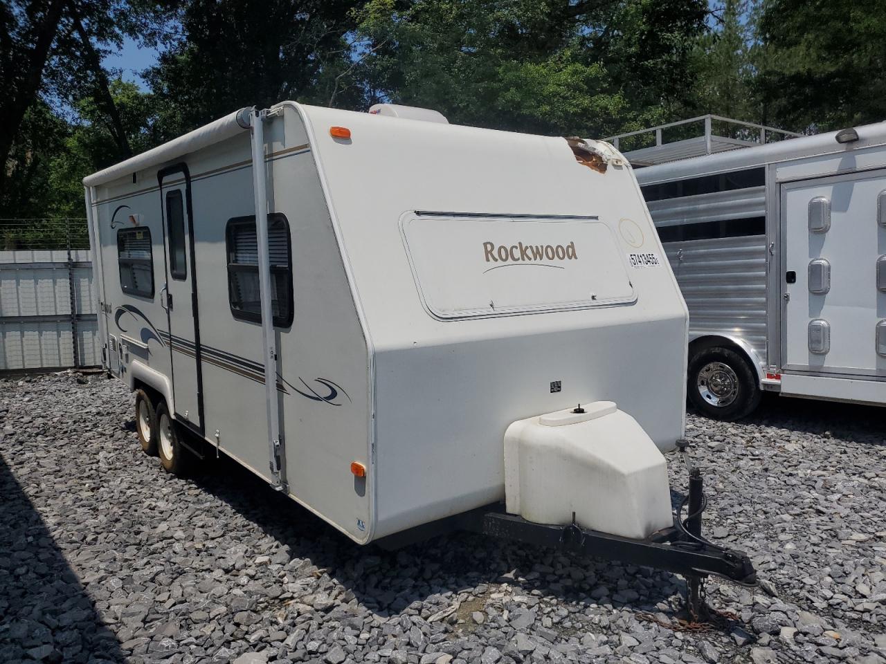 2002 Rockwood Trailer იყიდება Austell-ში, GA - Vandalism
