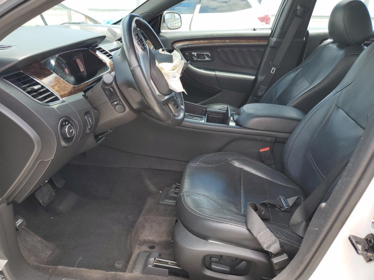 2015 Ford Taurus Limited VIN: 1FAHP2F81FG151071 Lot: 56892555