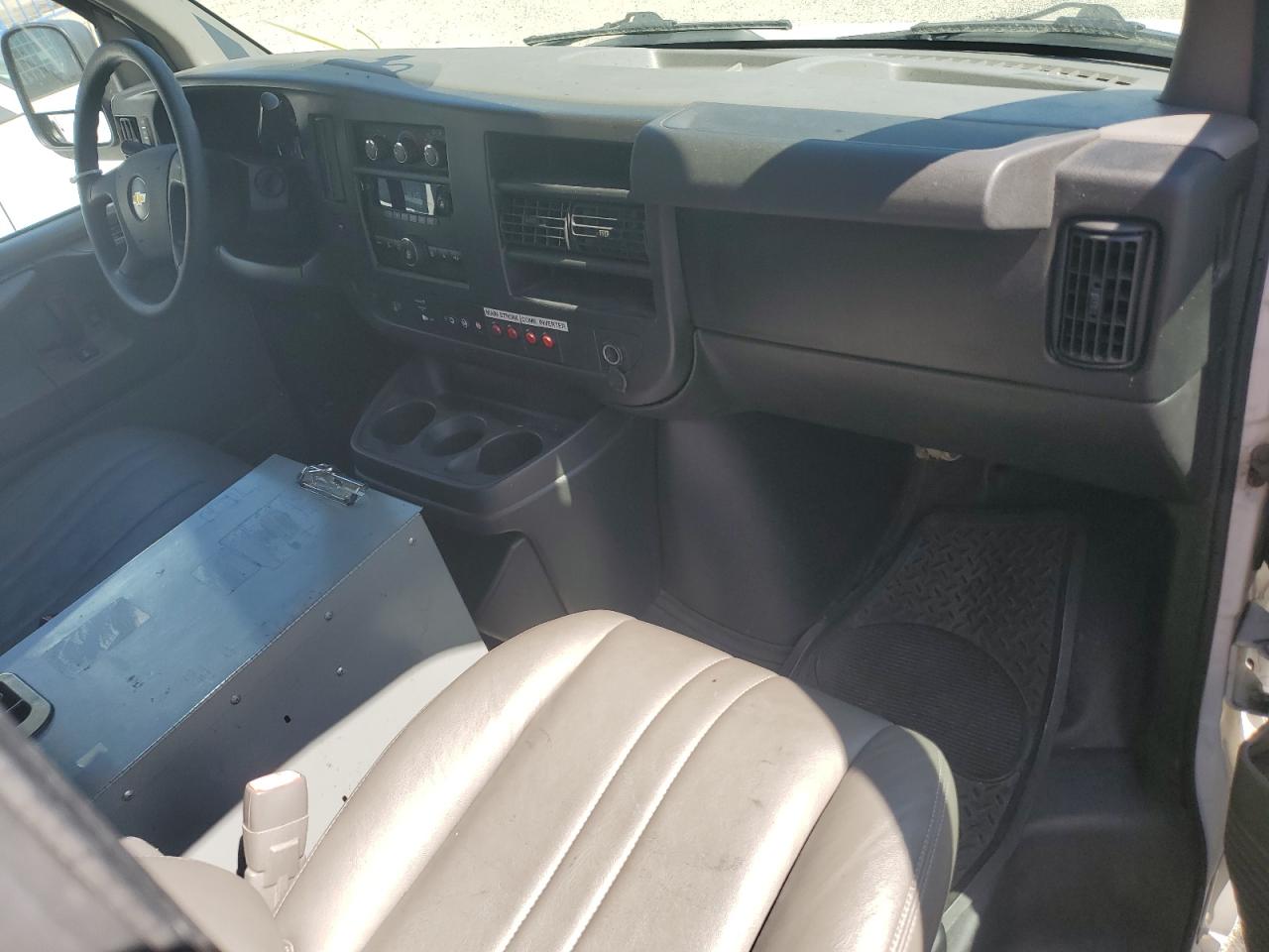 2014 Chevrolet Express G2500 VIN: 1GCWGFCB8E1124296 Lot: 57453345