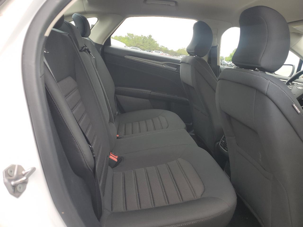 2019 Ford Fusion Se VIN: 3FA6P0LU1KR265538 Lot: 58980385