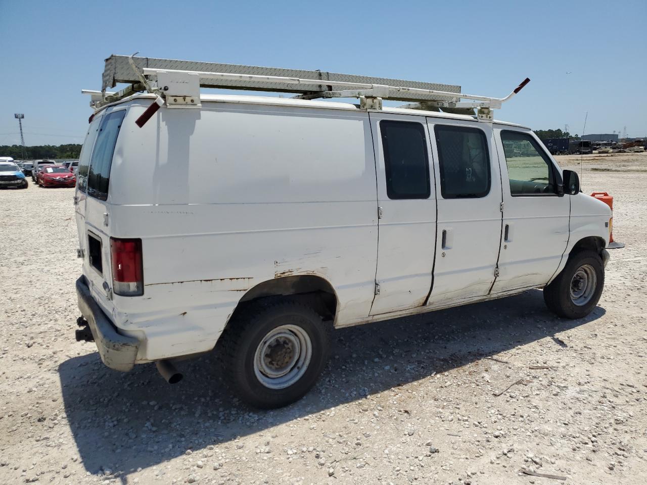 2000 Ford Econoline E350 Super Duty Van VIN: 1FTSE34F9YHA77831 Lot: 56850225