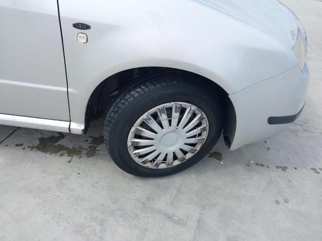 2003 SKODA FABIA CLAS