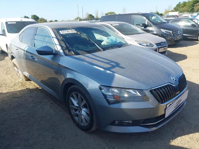 2017 SKODA SUPERB SE