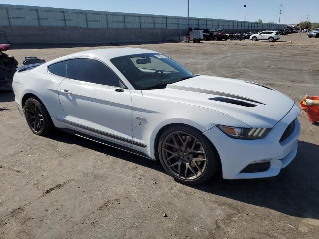  FORD MUSTANG 2016 Белый
