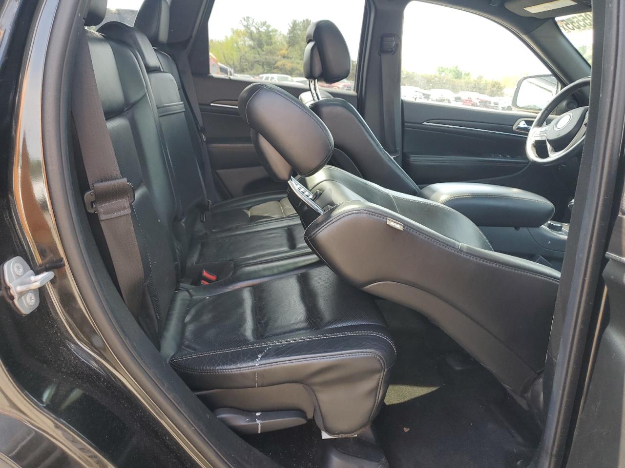 2015 Jeep Grand Cherokee Limited VIN: 1C4RJFBG8FC672736 Lot: 55495555