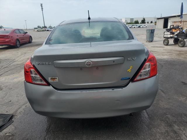  NISSAN VERSA 2012 Srebrny