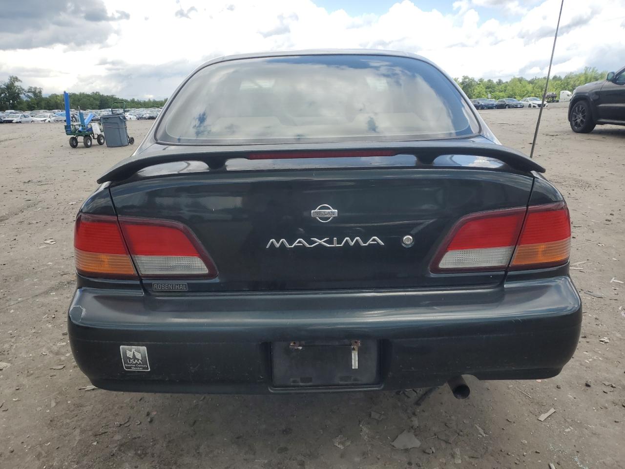 1997 Nissan Maxima Gle VIN: JN1CA21D5VT857172 Lot: 57890105