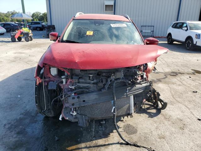 NISSAN ROGUE 2017 Czerwony