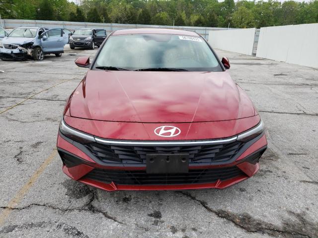  HYUNDAI ELANTRA 2024 Красный