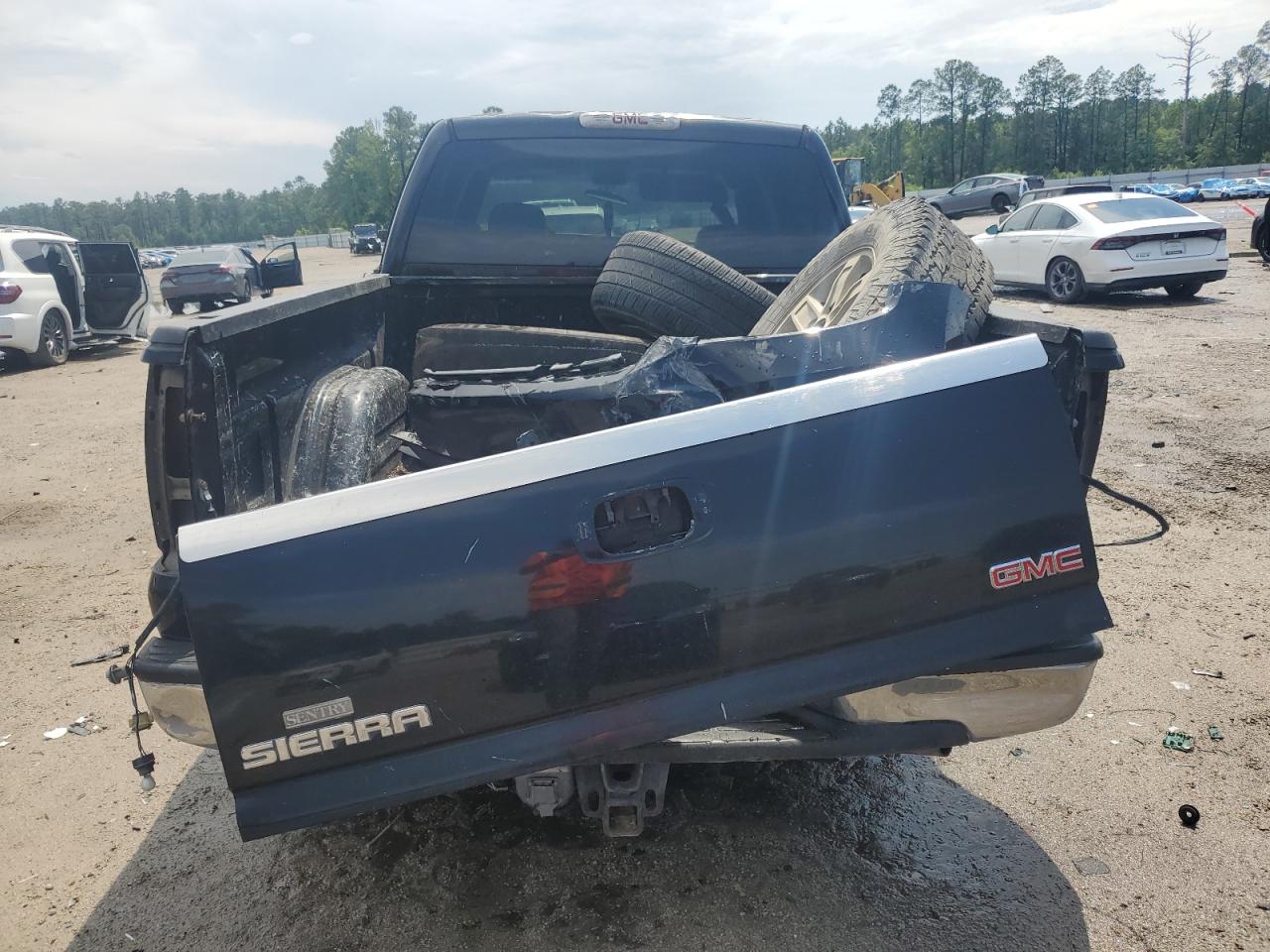 2005 GMC New Sierra C1500 VIN: 2GTEC13T351389897 Lot: 56167155