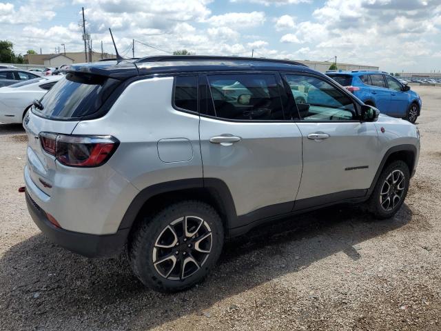  JEEP COMPASS 2024 Silver