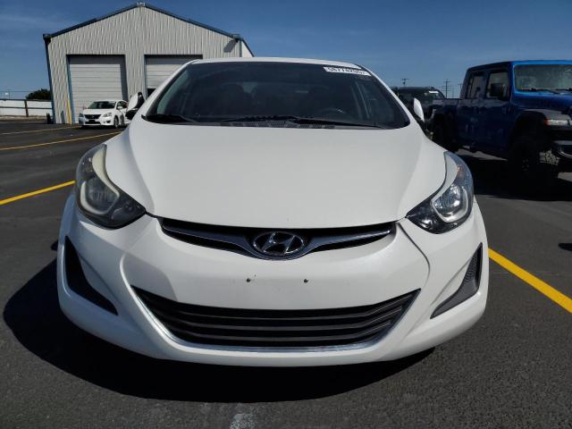 Sedans HYUNDAI ELANTRA 2016 Biały