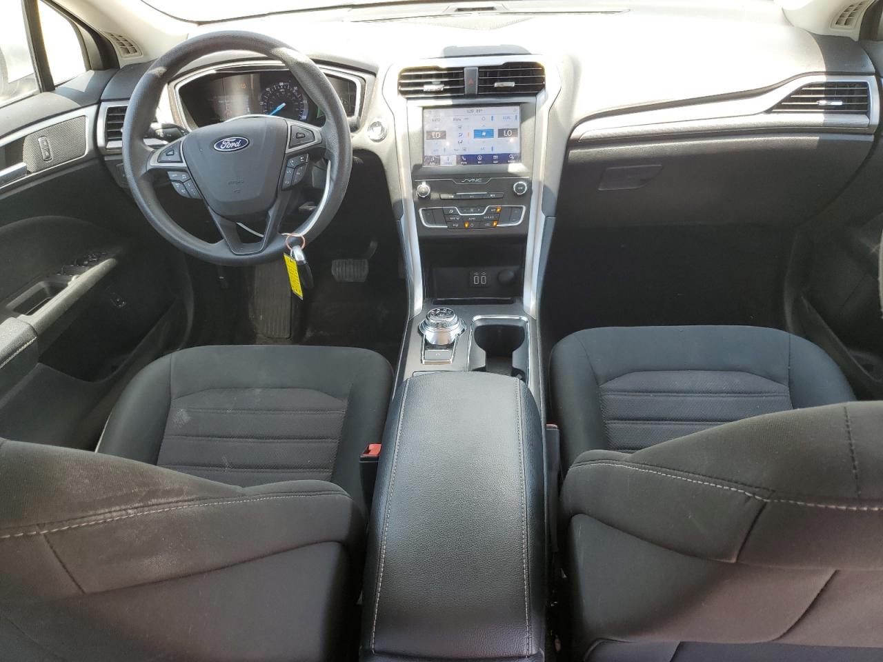 2019 Ford Fusion Se VIN: 3FA6P0LU0KR193764 Lot: 57050085