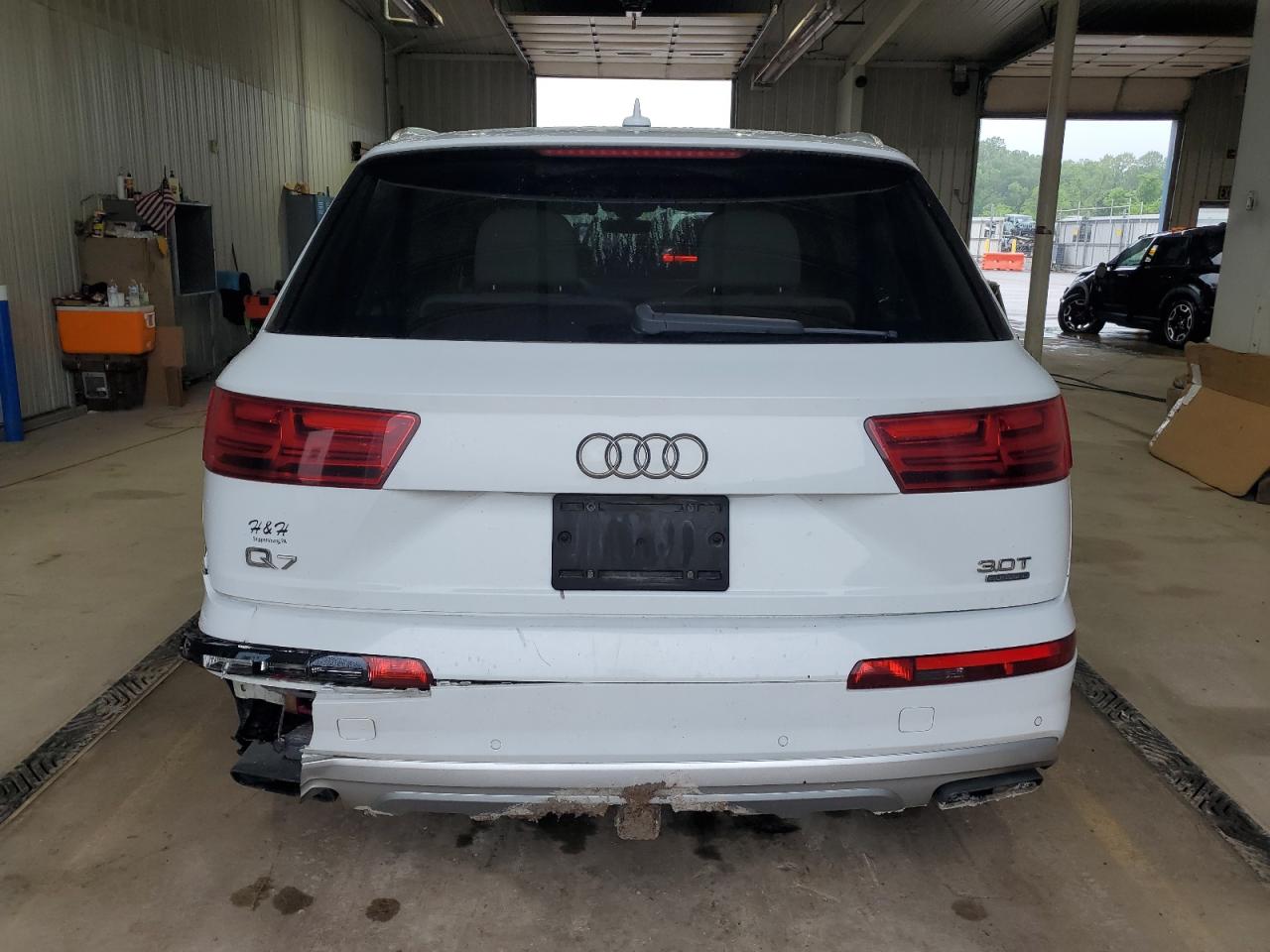 2017 Audi Q7 Premium VIN: WA1AAAF74HD005633 Lot: 57054165