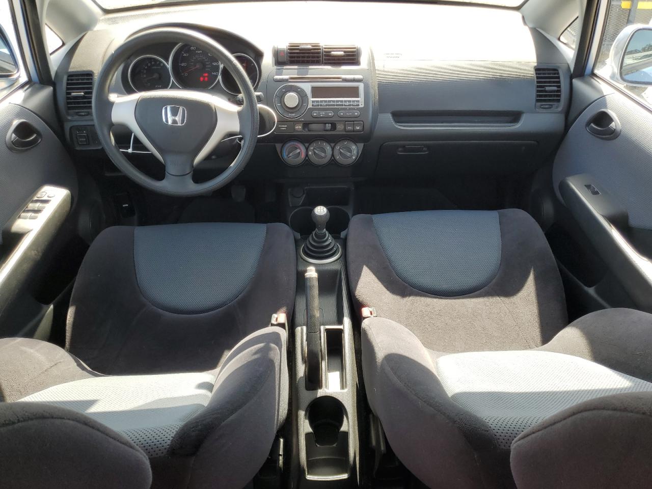 2008 Honda Fit VIN: JHMGD37488S007077 Lot: 56944175