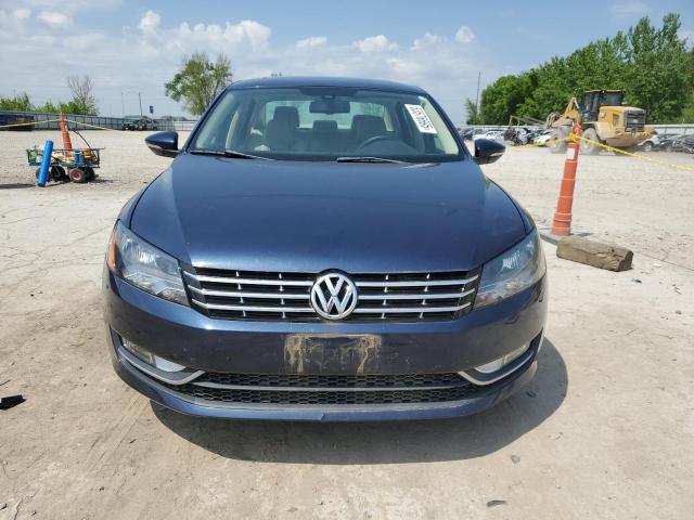  VOLKSWAGEN PASSAT 2012 Синий