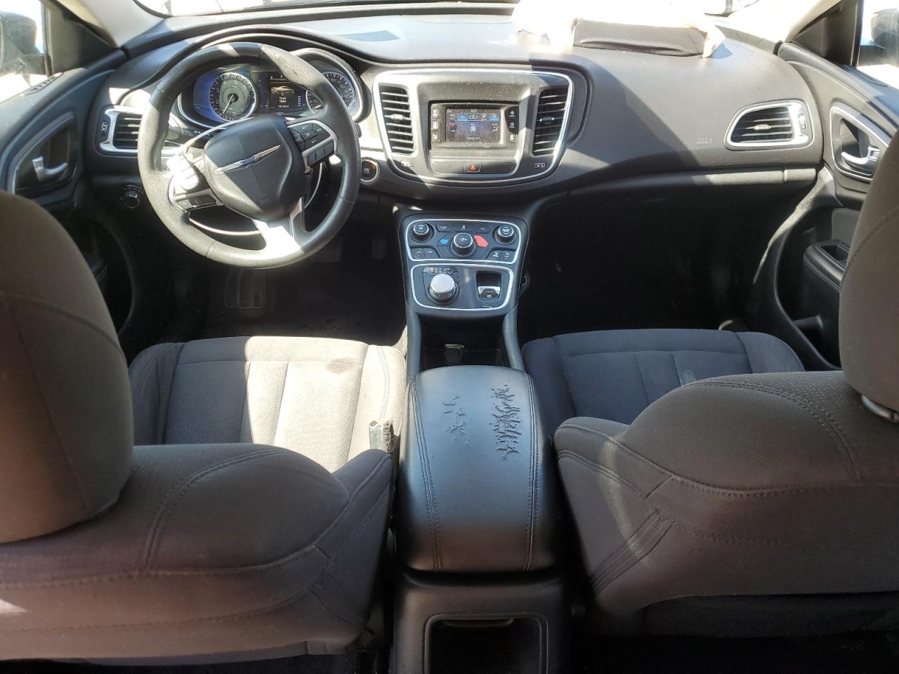 2015 Chrysler 200 Limited VIN: 1C3CCCAB5FN575782 Lot: 56903355