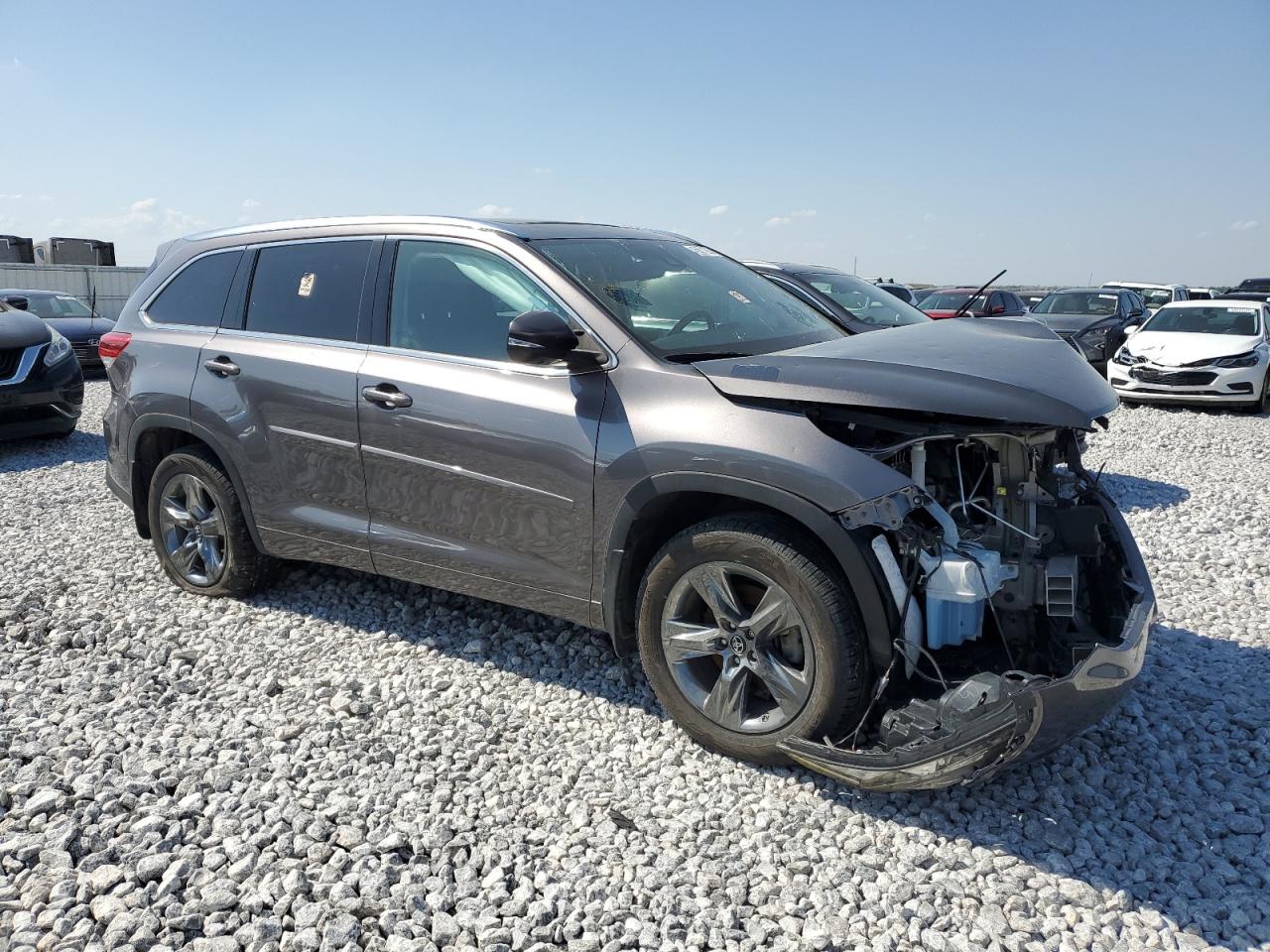 2018 Toyota Highlander - Image 4