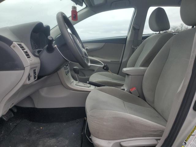  TOYOTA COROLLA 2013 Серебристый