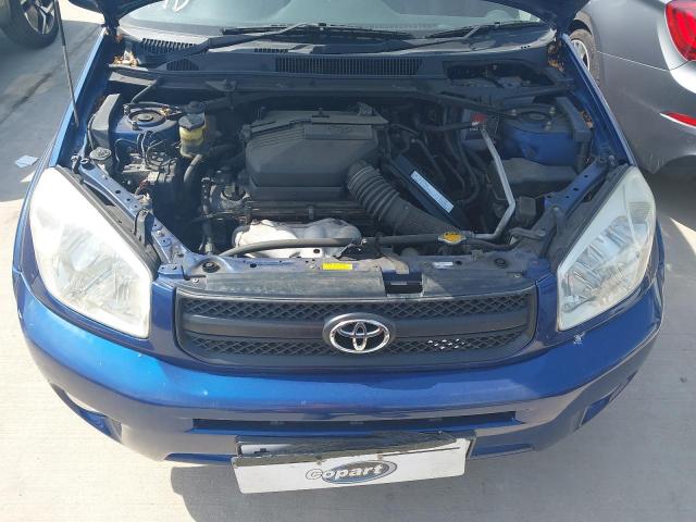 2005 TOYOTA RAV4 XT5 V