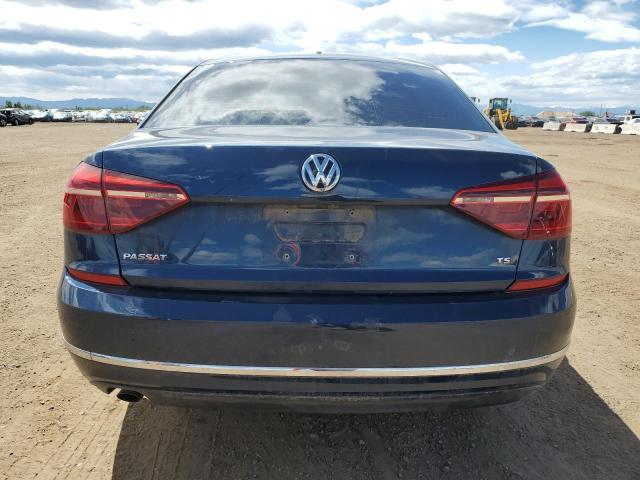  VOLKSWAGEN PASSAT 2018 Синій