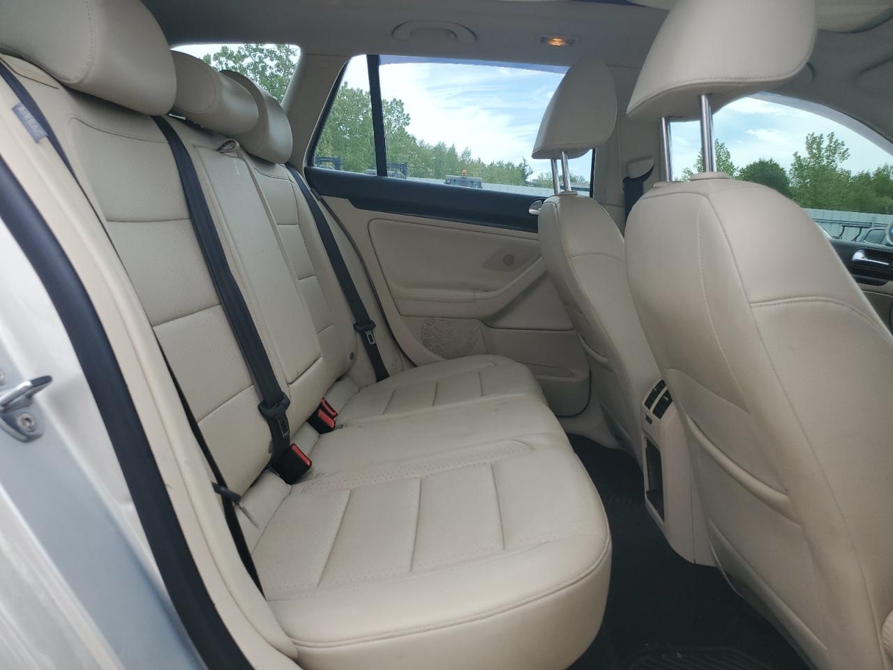 2011 Volkswagen Jetta Tdi VIN: 3VWPL8AJXBM661138 Lot: 57029145