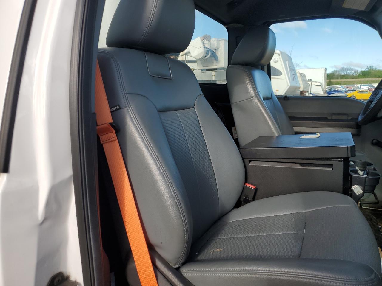 2016 Ford F450 Super Duty VIN: 1FDUF4GY0GEA75437 Lot: 56635935
