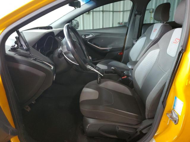  FORD FOCUS 2015 Жовтий