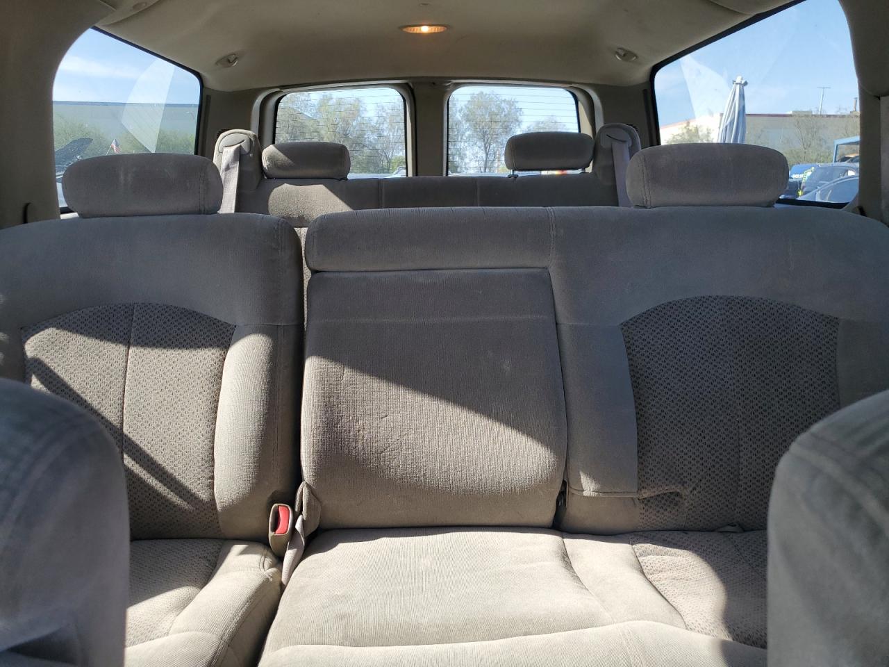 3GNEC16T81G222813 2001 Chevrolet Suburban C1500