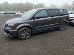 East Granby, CT에서 판매 중인 2016 Chrysler Town & Country S - Minor Dent/Scratches