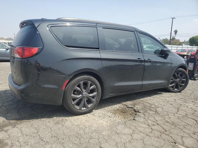  CHRYSLER PACIFICA 2018 Черный