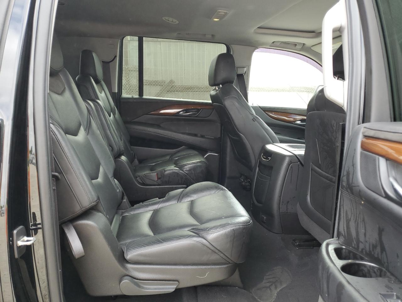 2020 Cadillac Escalade Esv Luxury VIN: 1GYS3HKJ8LR147536 Lot: 56564525