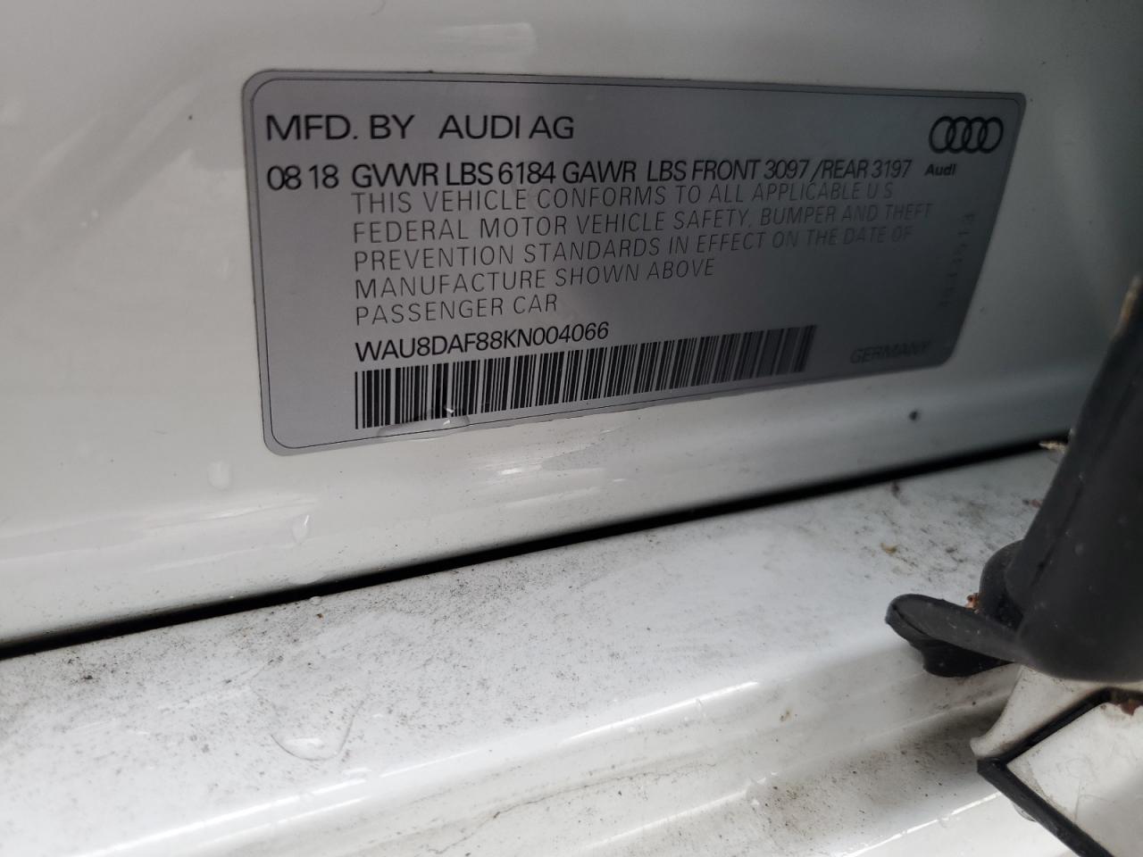 2019 Audi A8 L VIN: WAU8DAF88KN004066 Lot: 56928395