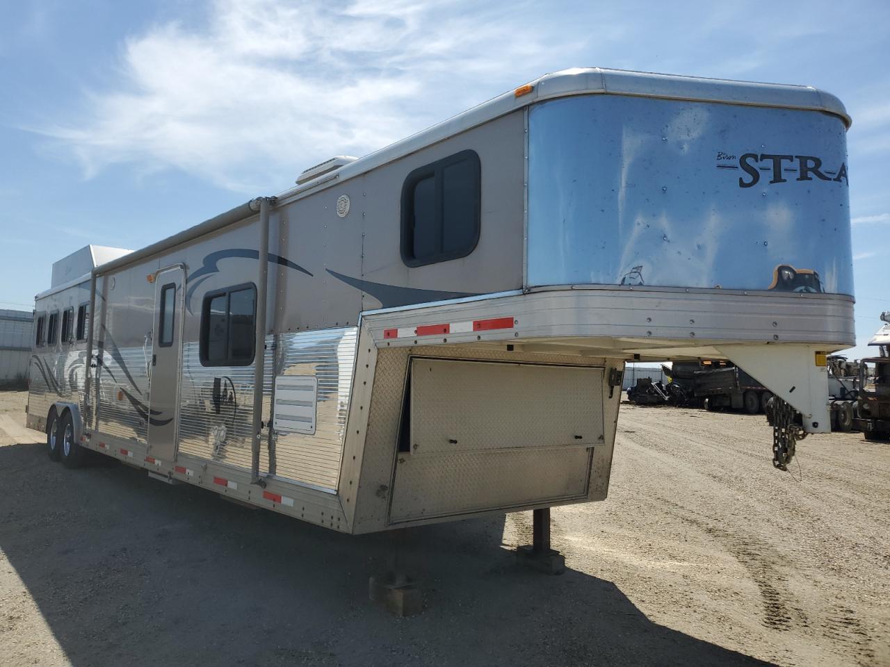 2009 Bison Stratus for Sale in Nisku, AB - Frame Damage