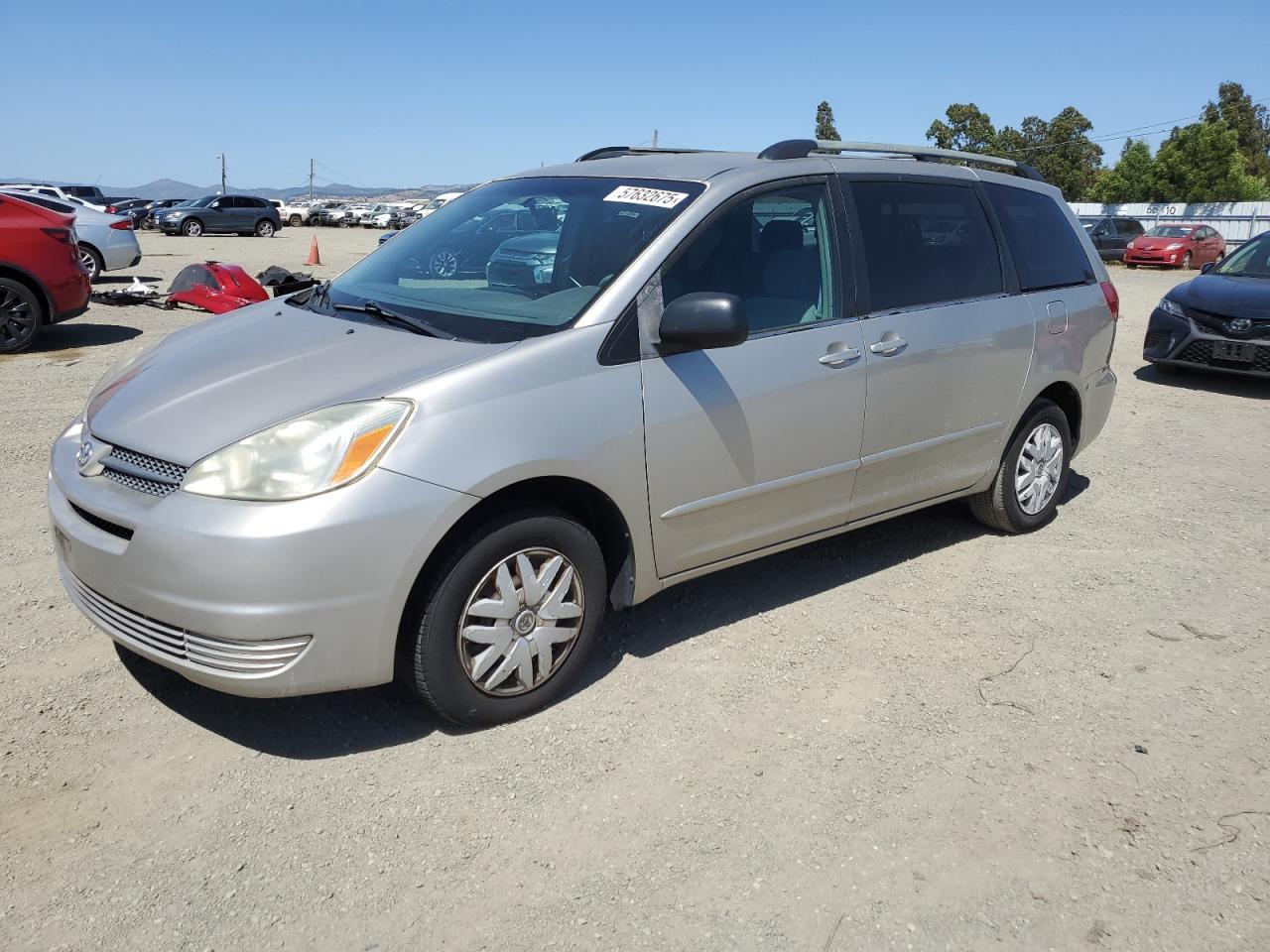 2004 Toyota Sienna Ce zu verkaufen in American Canyon, CA - Side