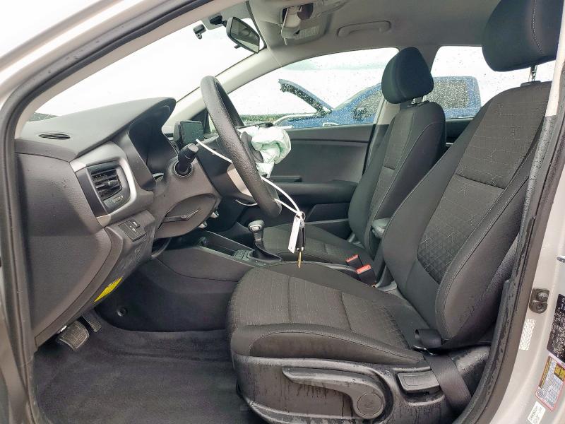  KIA RIO 2022 Srebrny